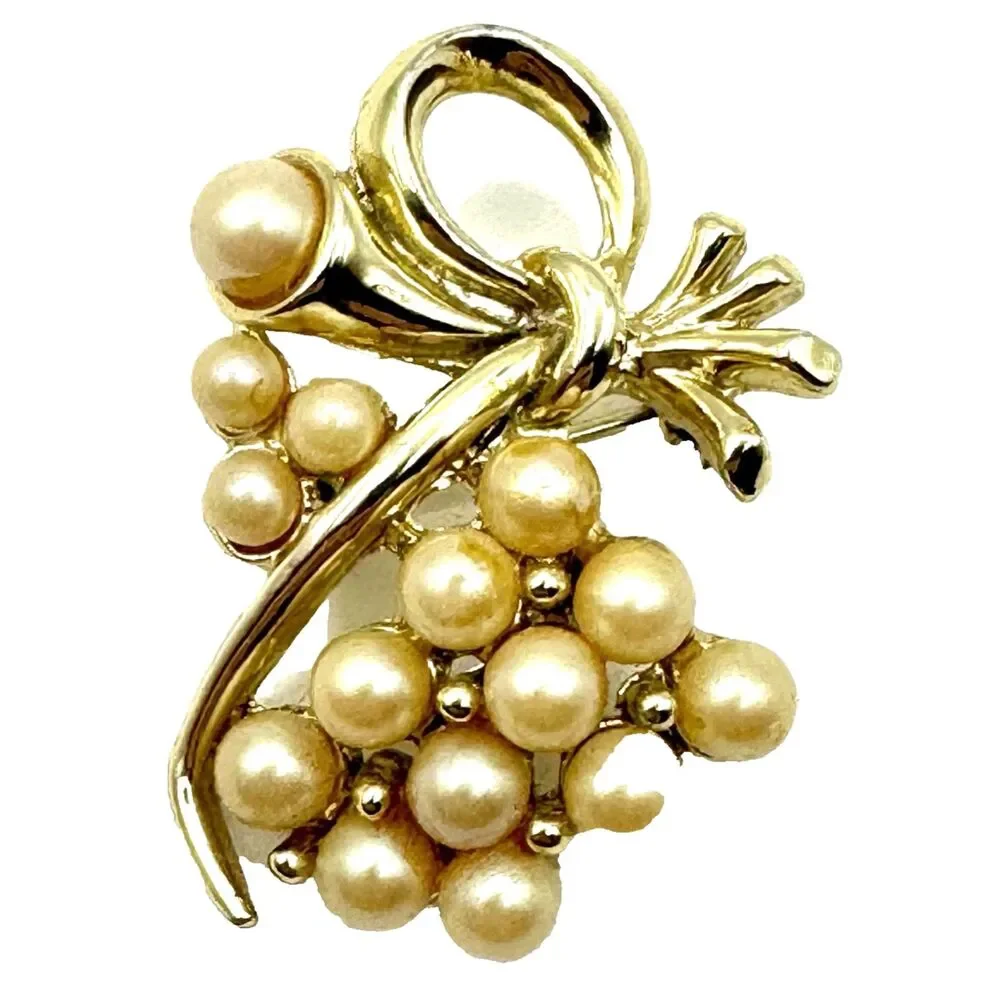 Grape Pin Gold Toned Cluster Vintage Faux Pearl Women's Jewelry Grapes